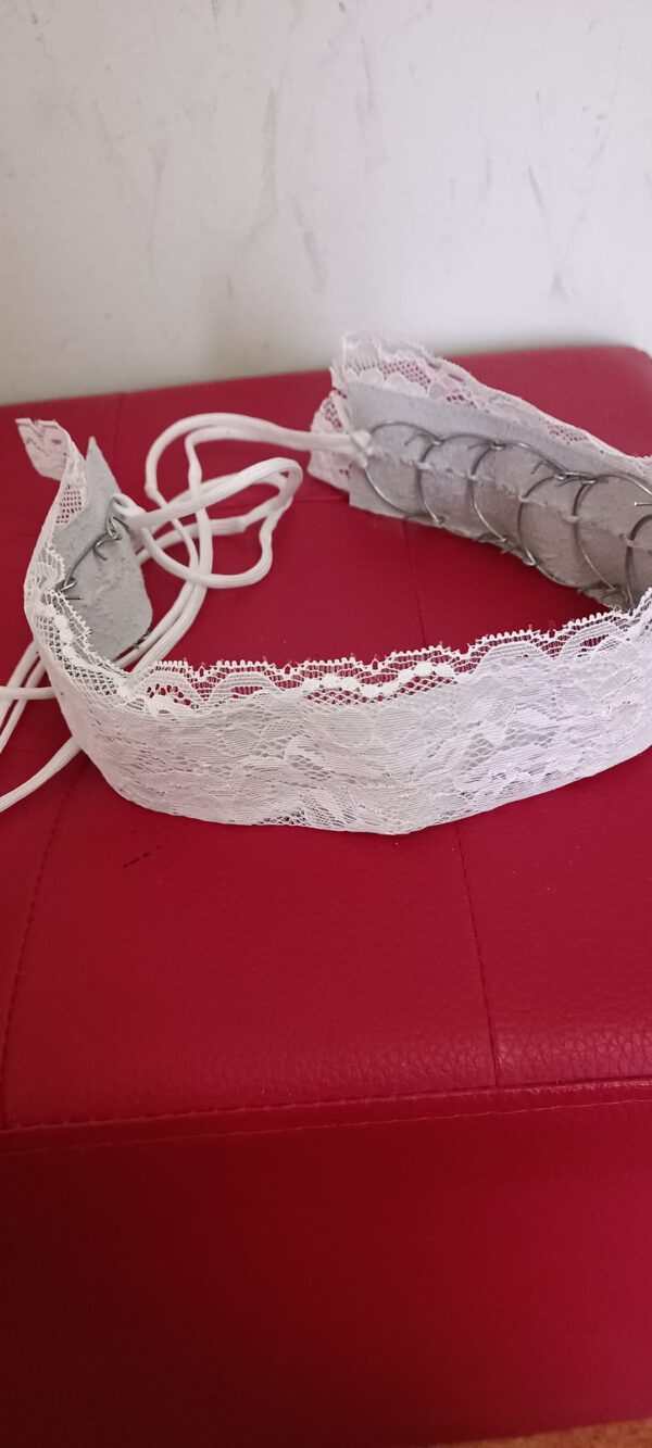 CILICIO CON PIZZO BIANCO