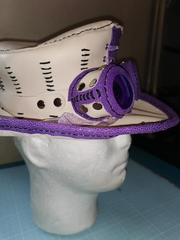 CAPPELLO GOTICO IN VERA PELLE - immagine 4