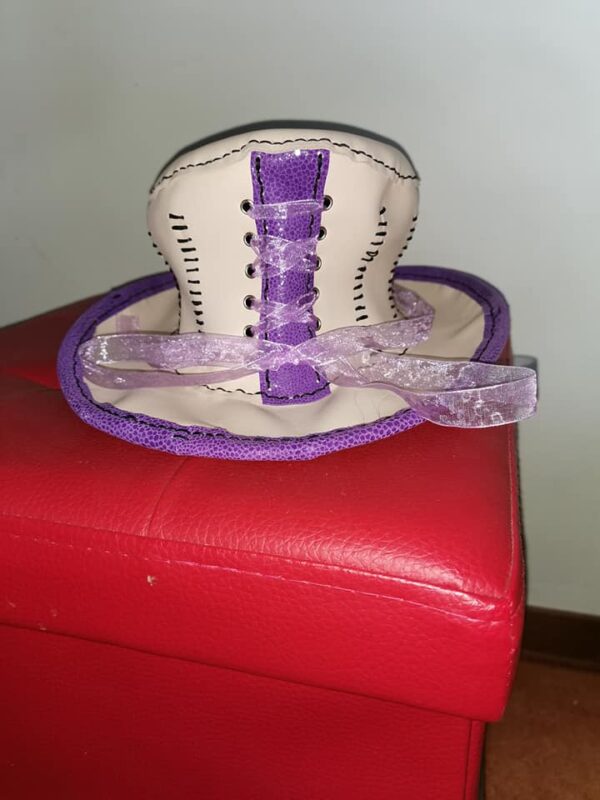 CAPPELLO GOTICO IN VERA PELLE - immagine 2