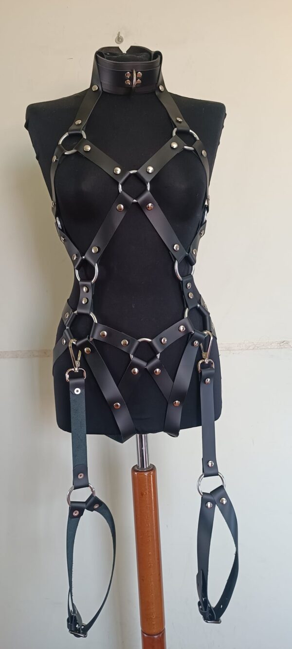 HARNESS DONNA IN VERA PELLE